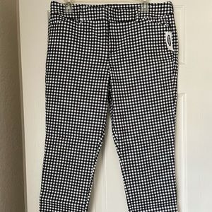 Old Navy - Pixie Ankle Pant - Black and White plaid - Size 12 - New